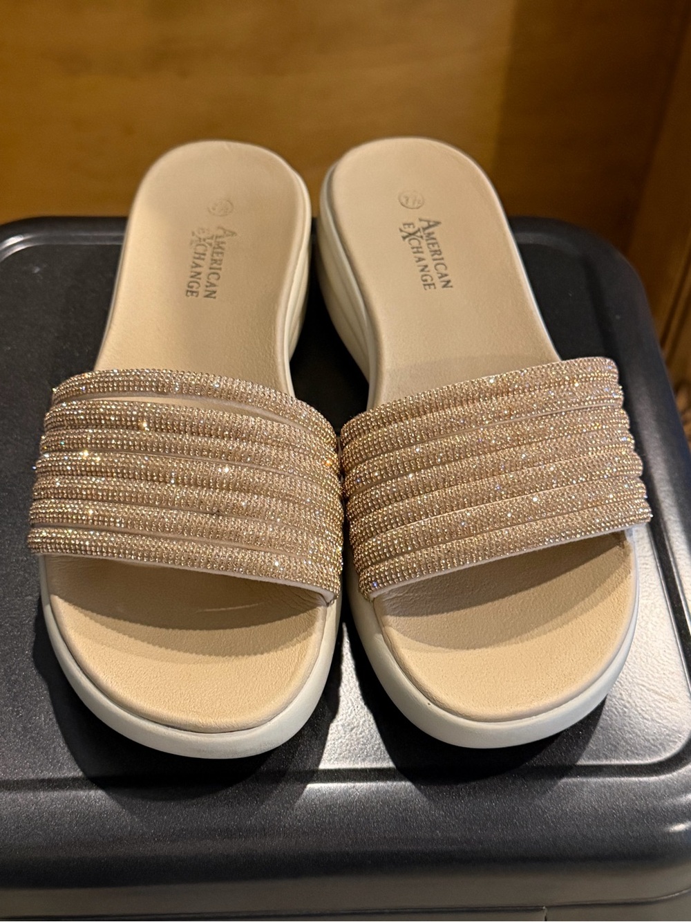 American Exchange Rhinestone Platform Slide Sandals in Beige & Gold Like New